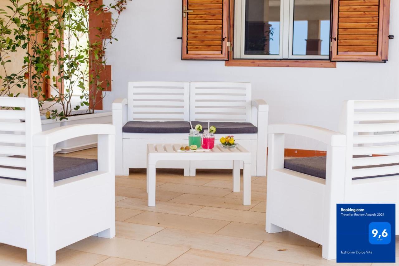 Izzhome Dolce Vita Marina di Ragusa Exterior foto